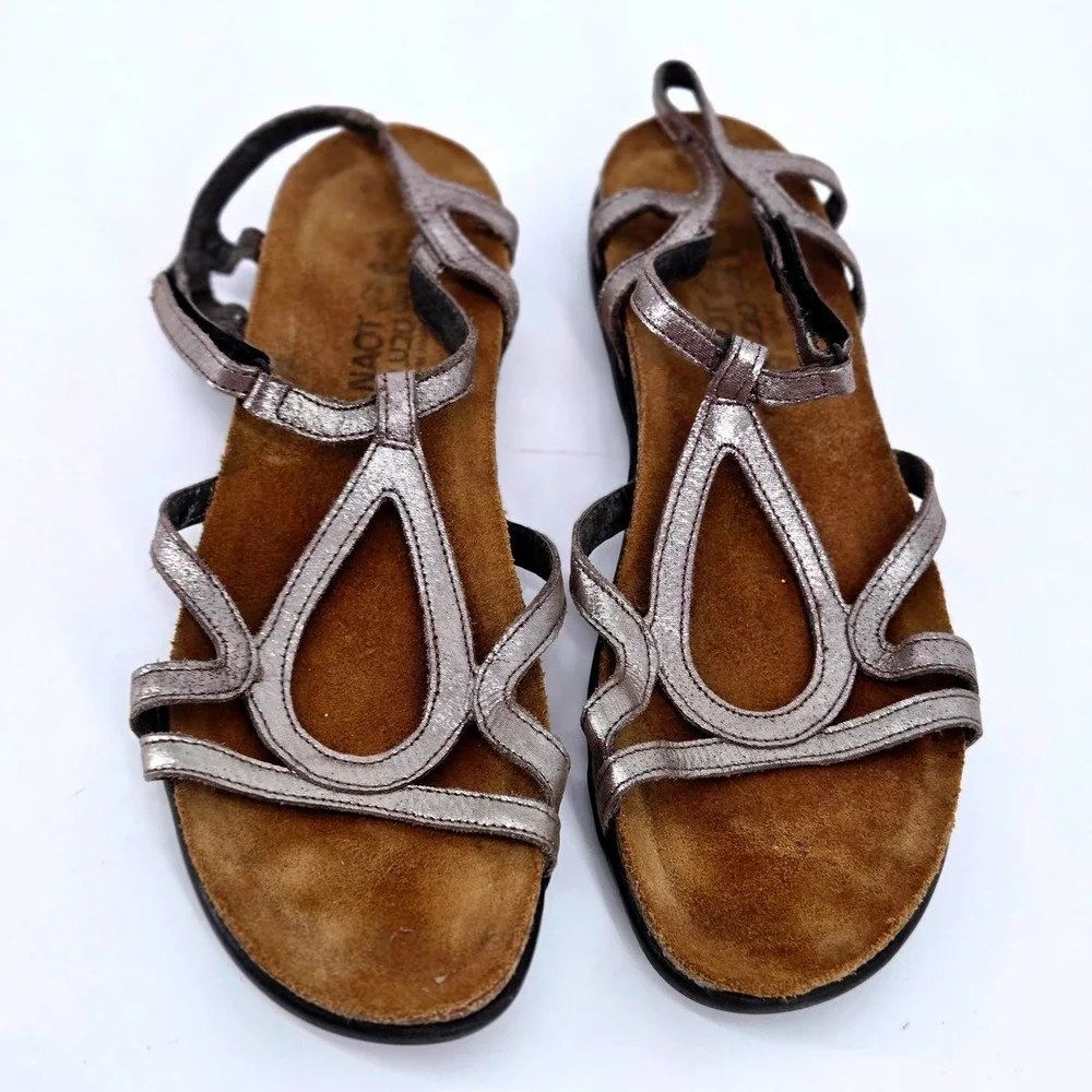 Naot Dorith Strappy Sandal Pewter Metallic Leather Flat Comfort Shoes EU 40 US 9